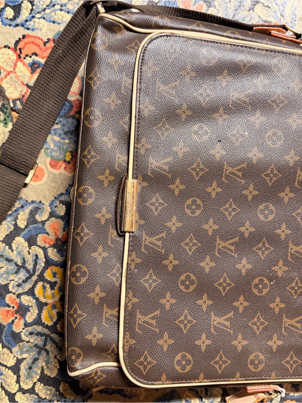 Louis Vuitton Brown Monogram Canvas Messenger Bag with Tan Trim
